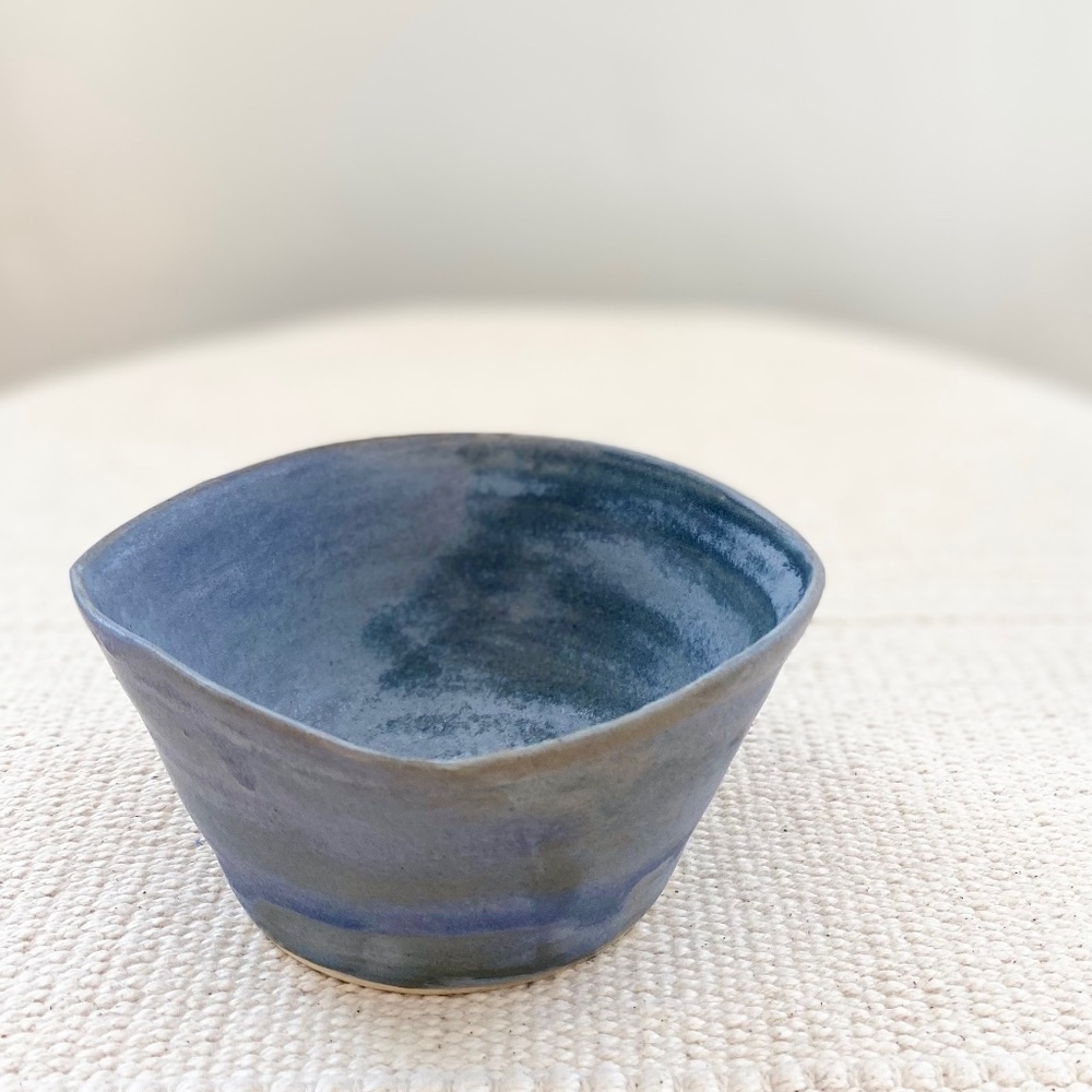 SOLD!!   //9.3oz Lavender ceramic bowl Small #0034